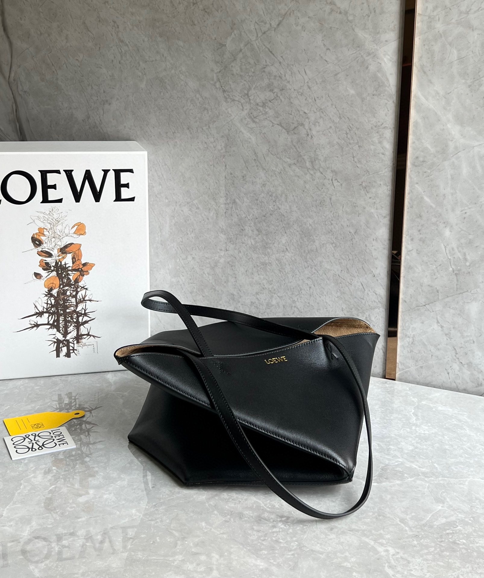 L0ew* medium puzzle fold tote bag in black calfskin