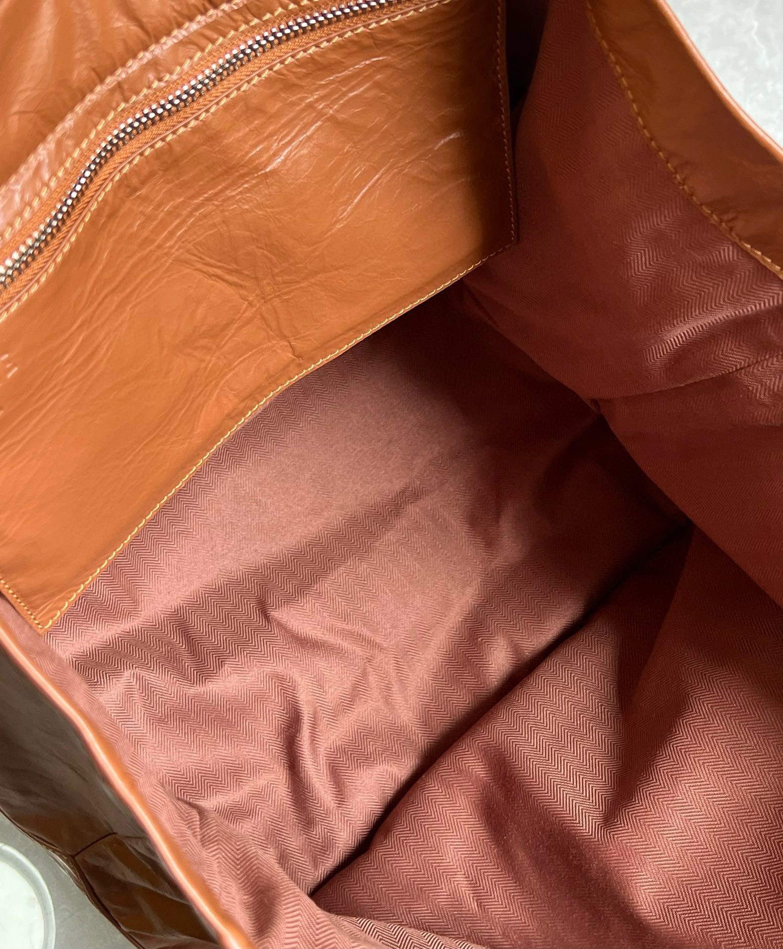 L0ew* fold shopper bag in brown paper calfskin