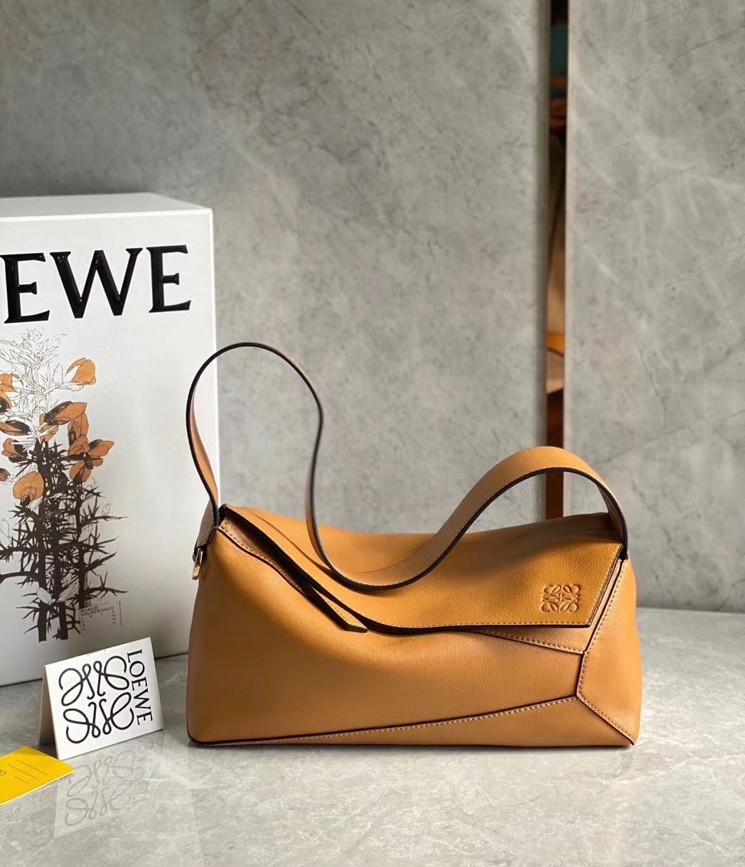 L0ew* puzzle hobo bag in brown nappa calfskin