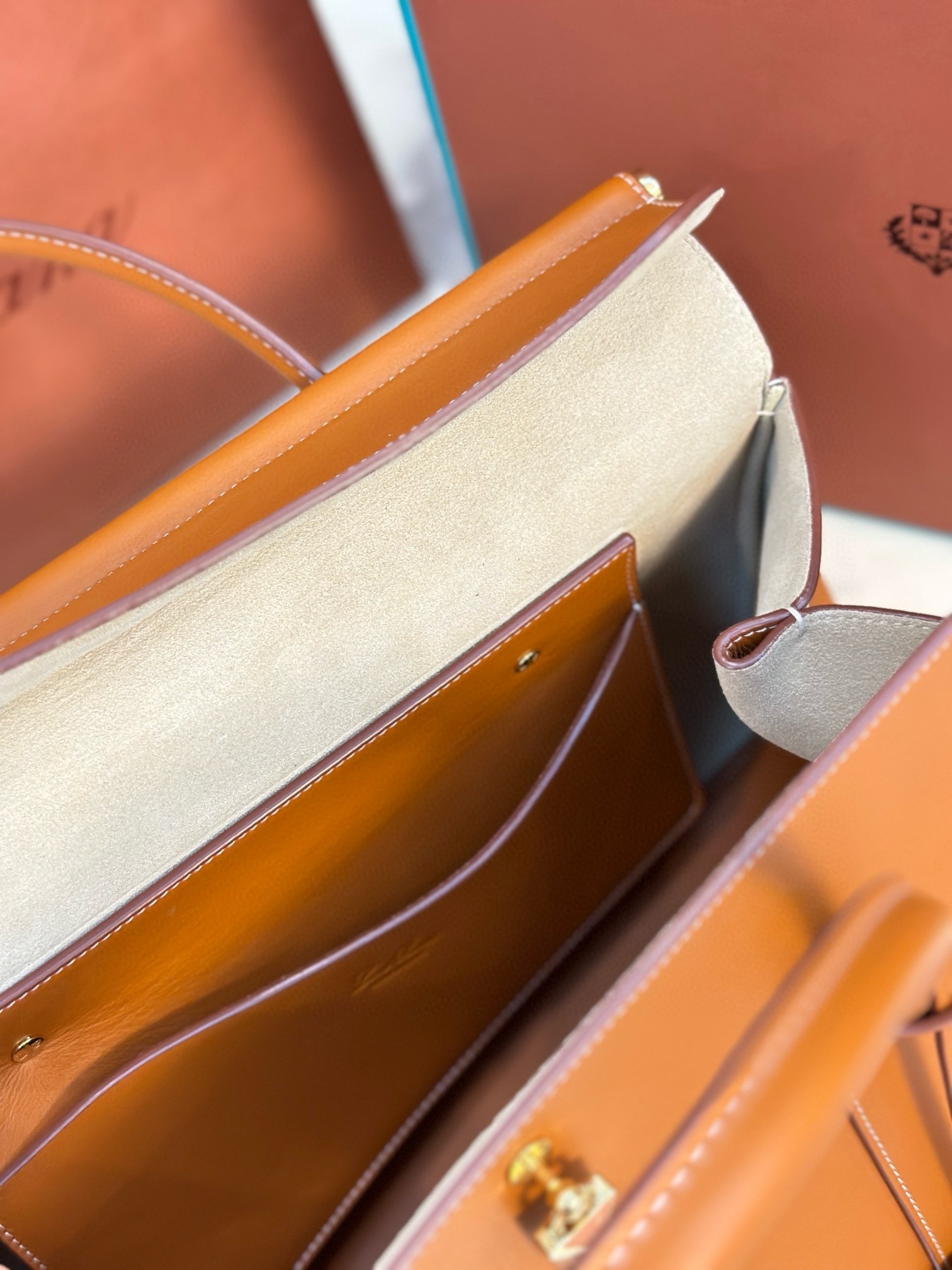 L**o p*ana loom l32 bag in tan smooth calfskin