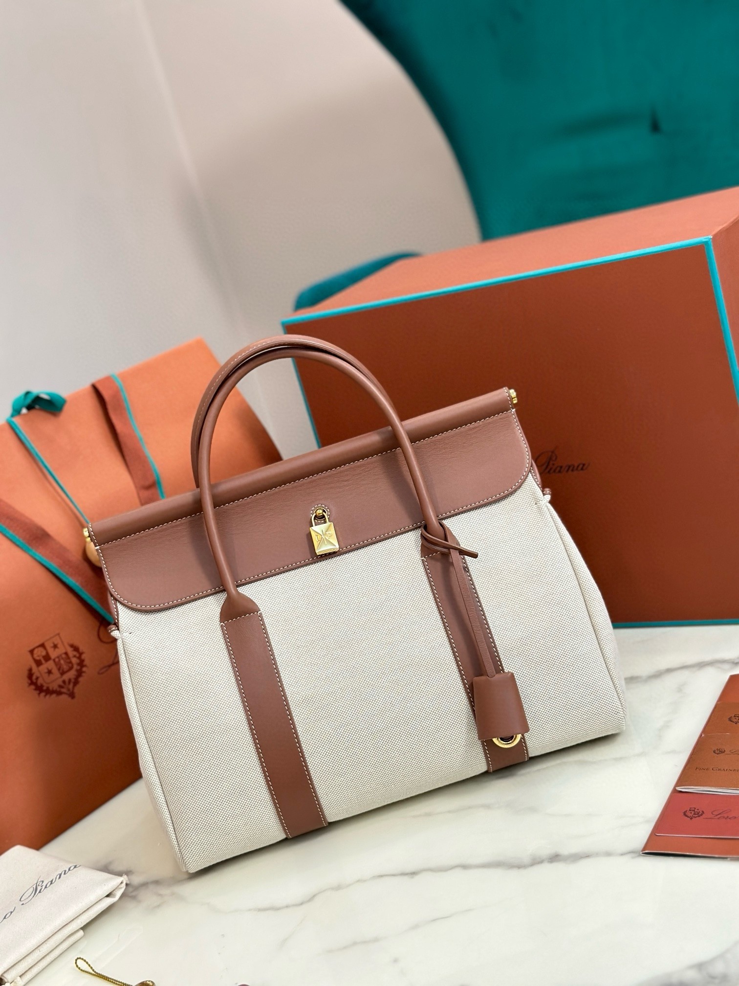 L**o p*ana loom l32 bag in canvas with caramel leather