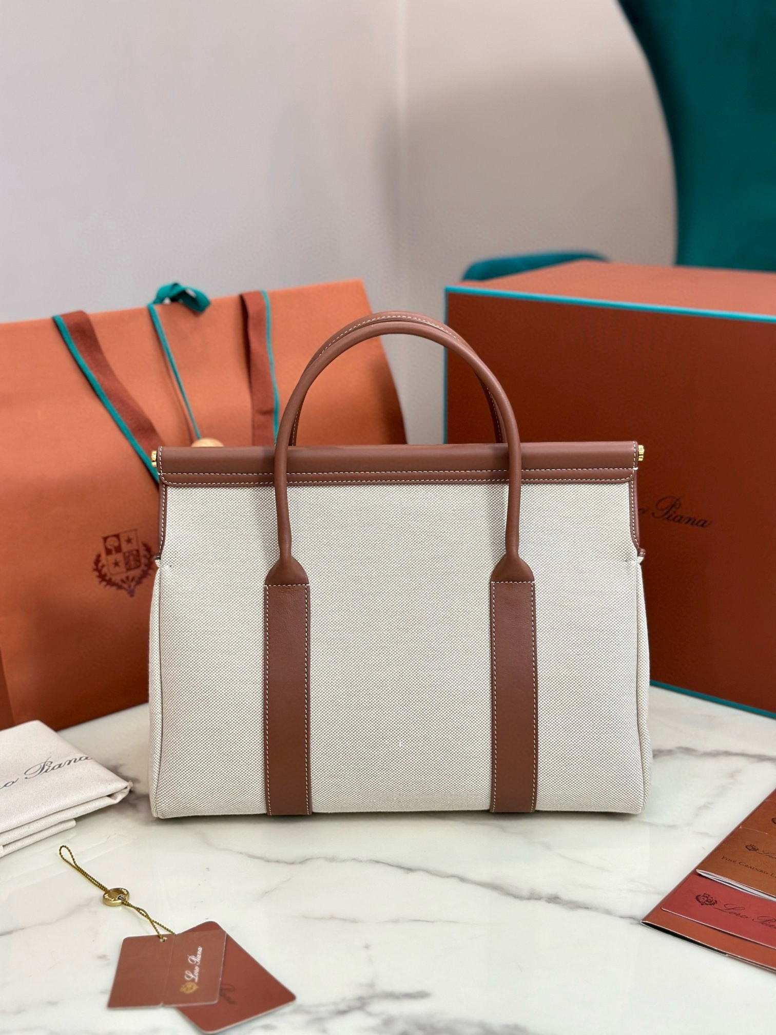 L**o p*ana loom l32 bag in canvas with caramel leather