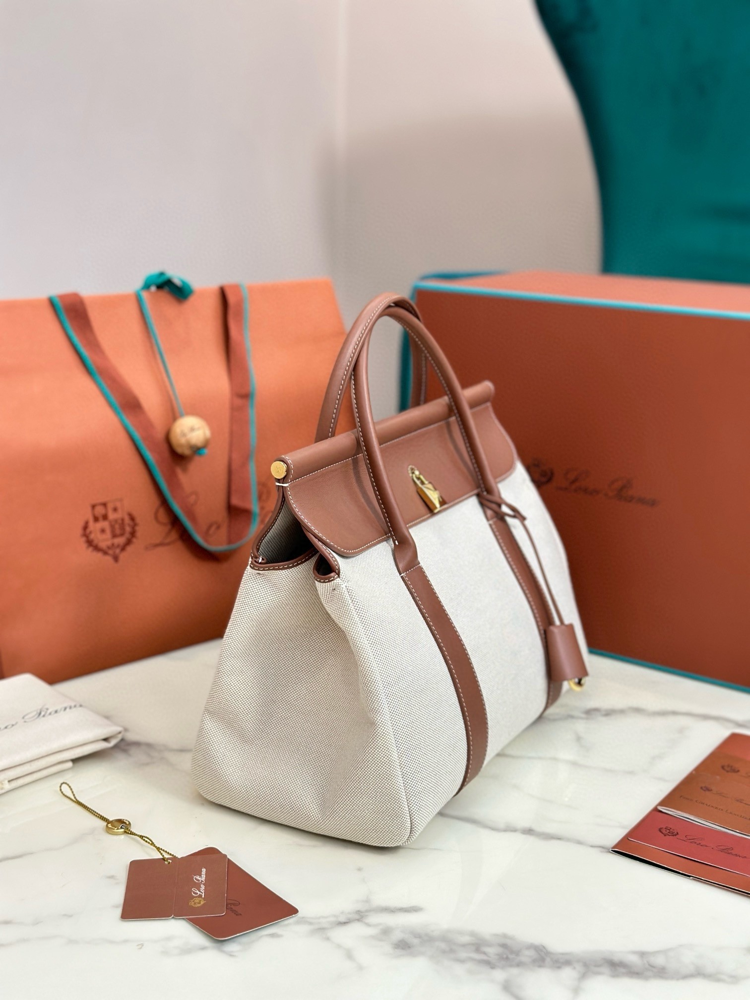 L**o p*ana loom l32 bag in canvas with caramel leather