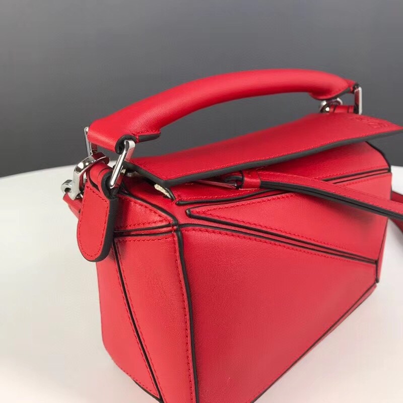 L0ew* mini puzzle bag in red calfskin leather