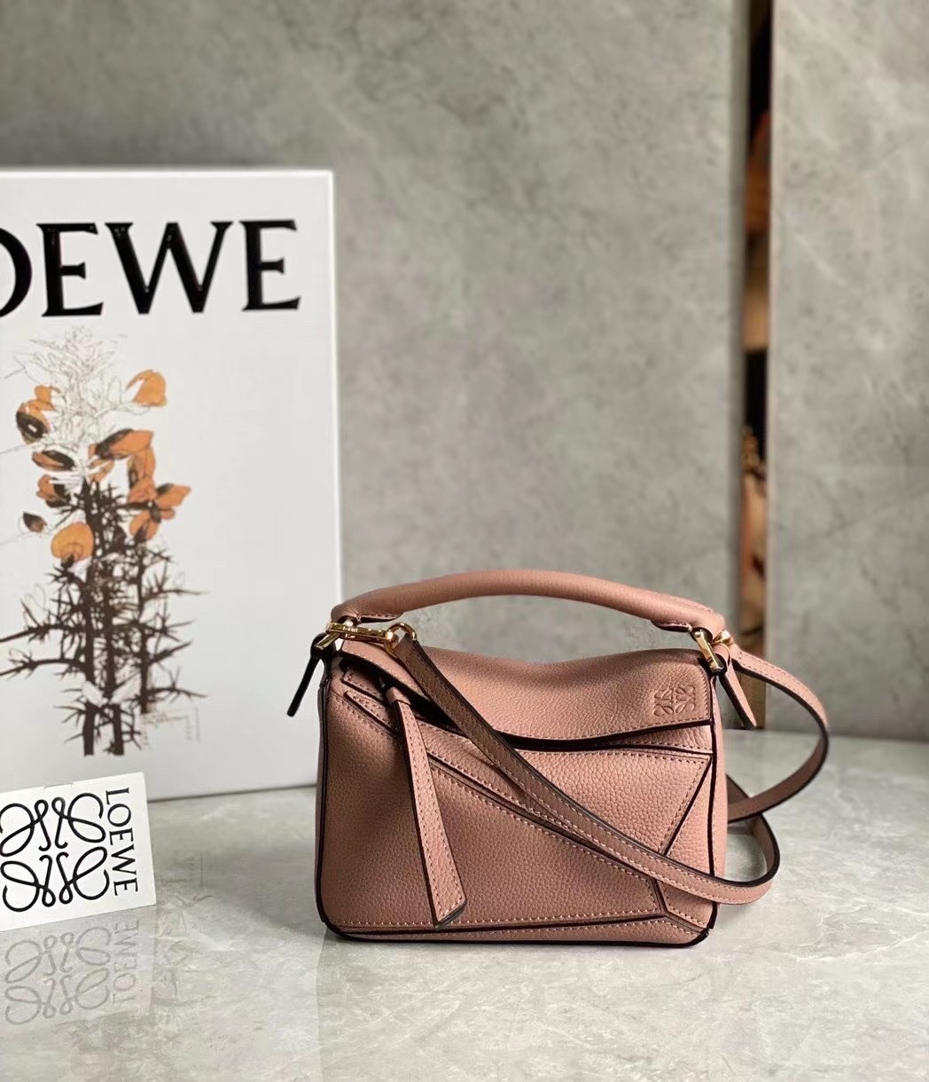 L0ew* puzzle mini bag in dark blush grained calfskin