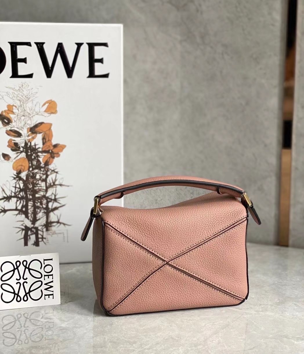 L0ew* puzzle mini bag in dark blush grained calfskin