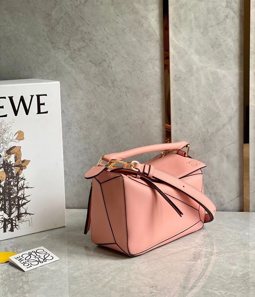 L0ew* puzzle small bag in blossom calfskin leather