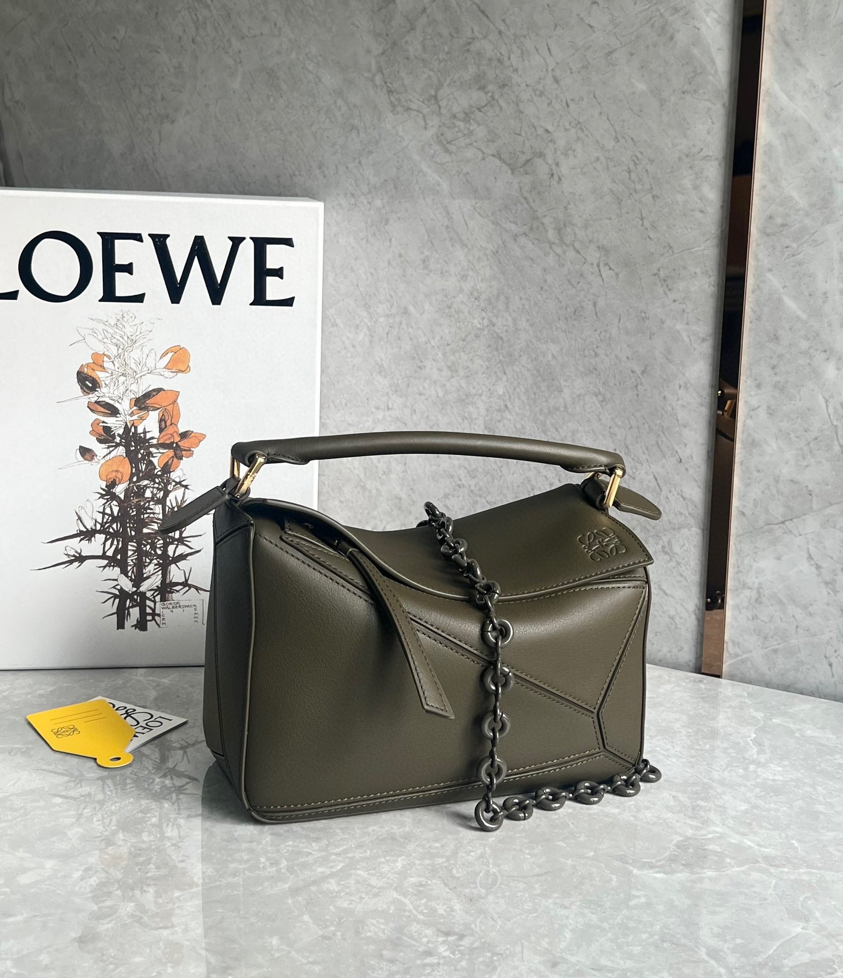 L0ew* puzzle small bag in dark green classic calfskin