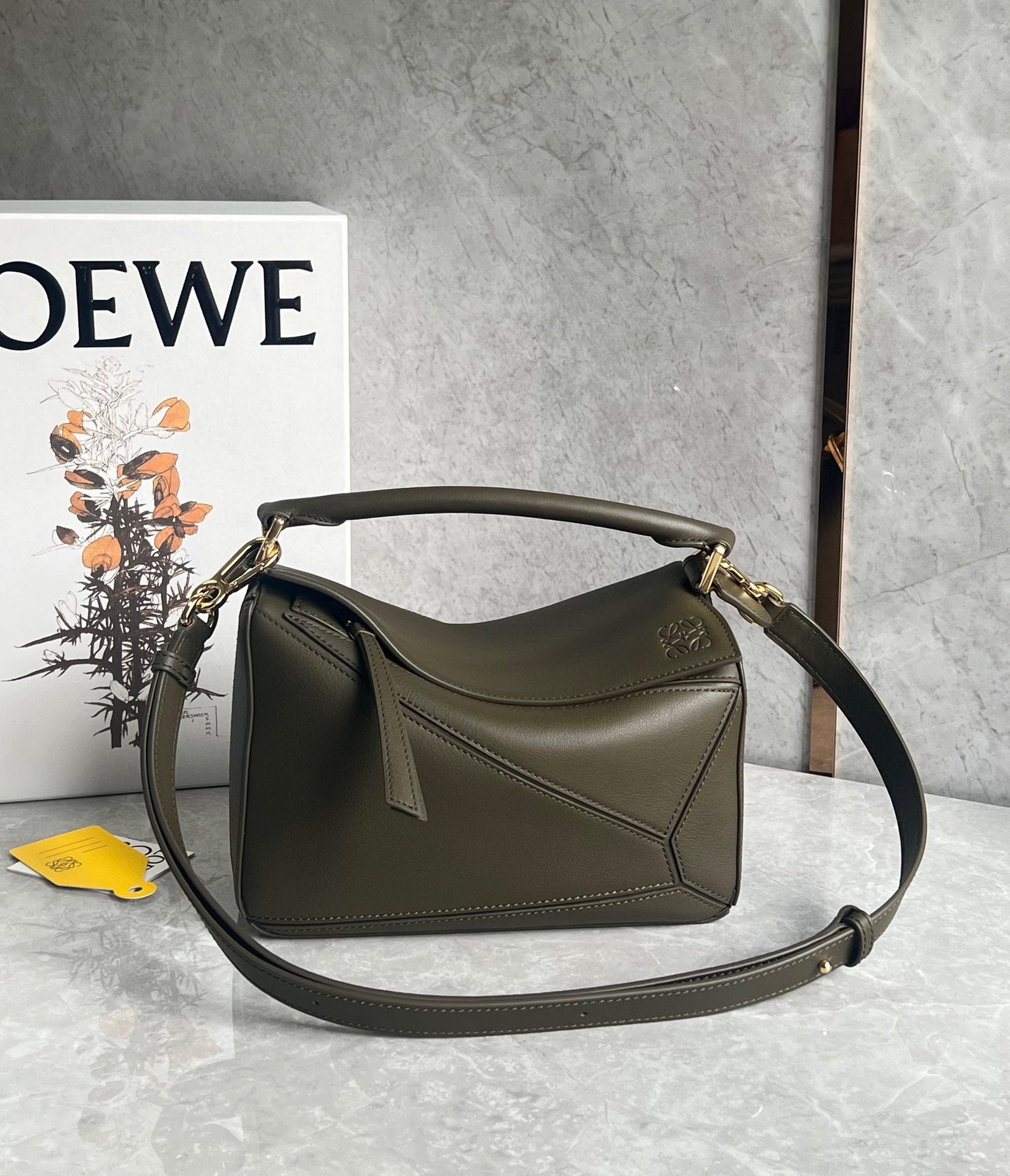 L0ew* puzzle small bag in dark green classic calfskin