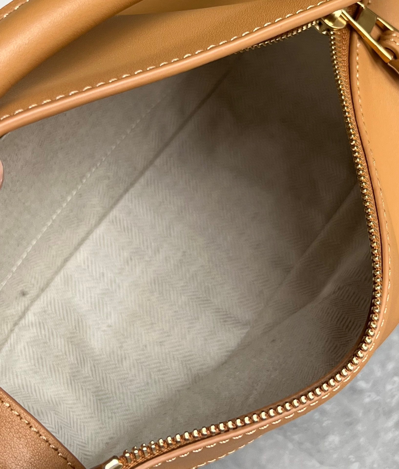 L0ew* puzzle small bag in brown and black calfskin
