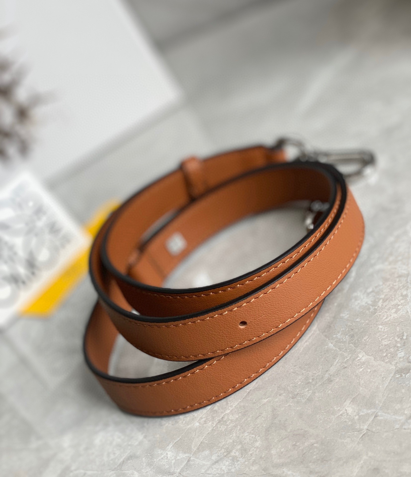 L0ew* puzzle small bag in tan classic calfskin