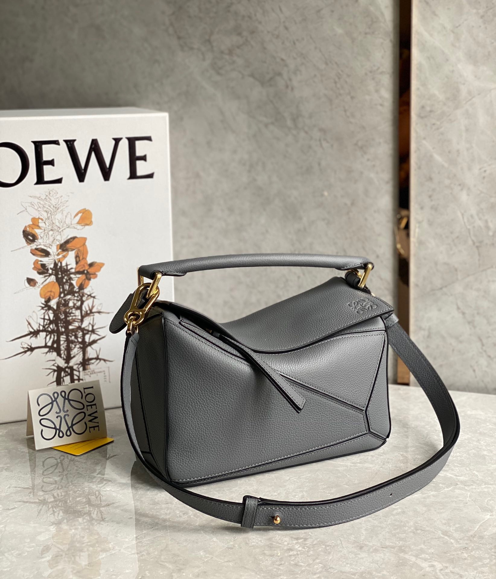 L0ew* puzzle small bag in asphalt grey grained leather