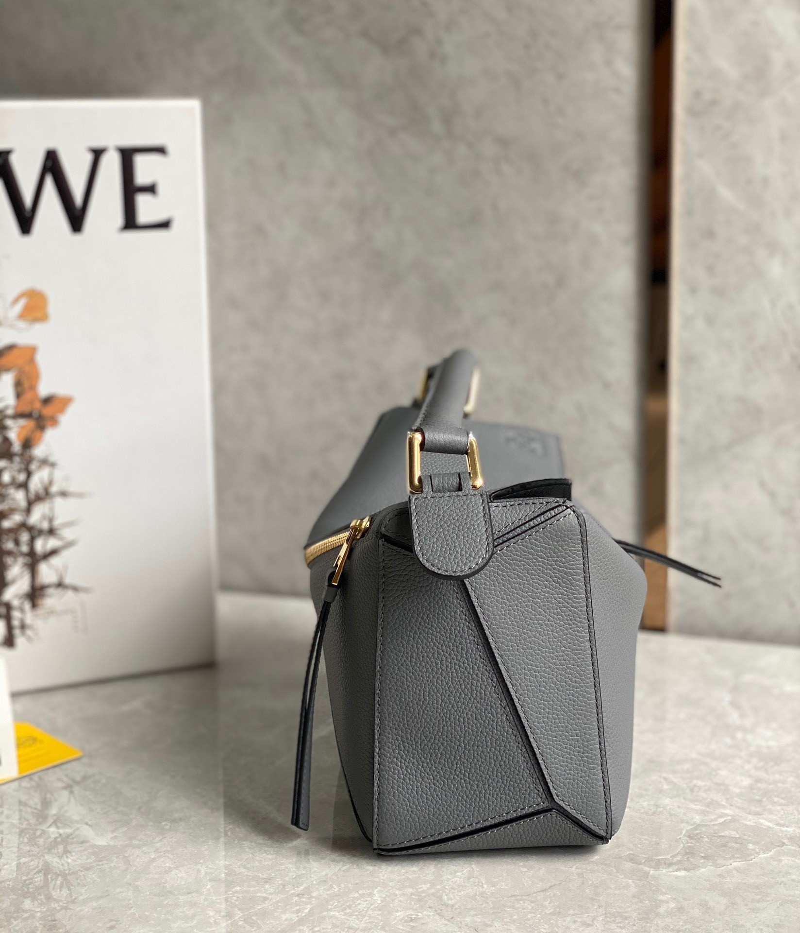L0ew* puzzle small bag in asphalt grey grained leather
