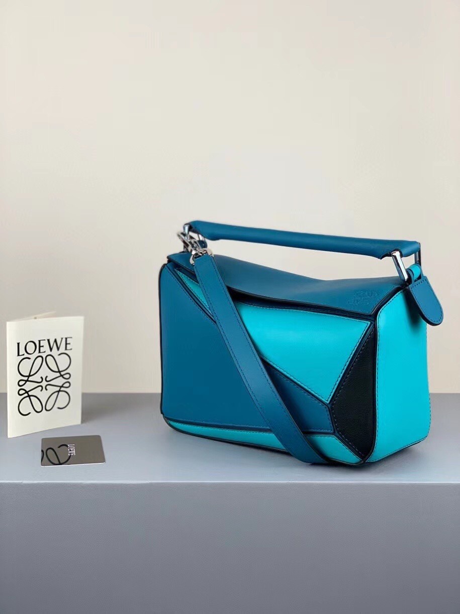 L0ew* small puzzle bag in lagoon/black/blue calfskin