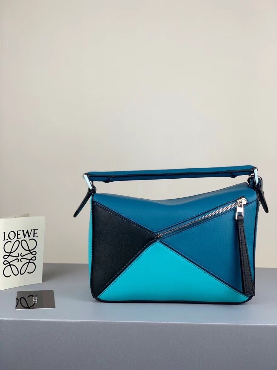 L0ew* small puzzle bag in lagoon/black/blue calfskin