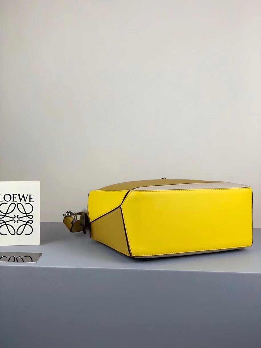 L0ew* small puzzle bag in ochre/yellow/beige calfskin