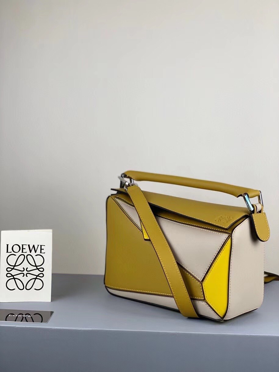 L0ew* small puzzle bag in ochre/yellow/beige calfskin