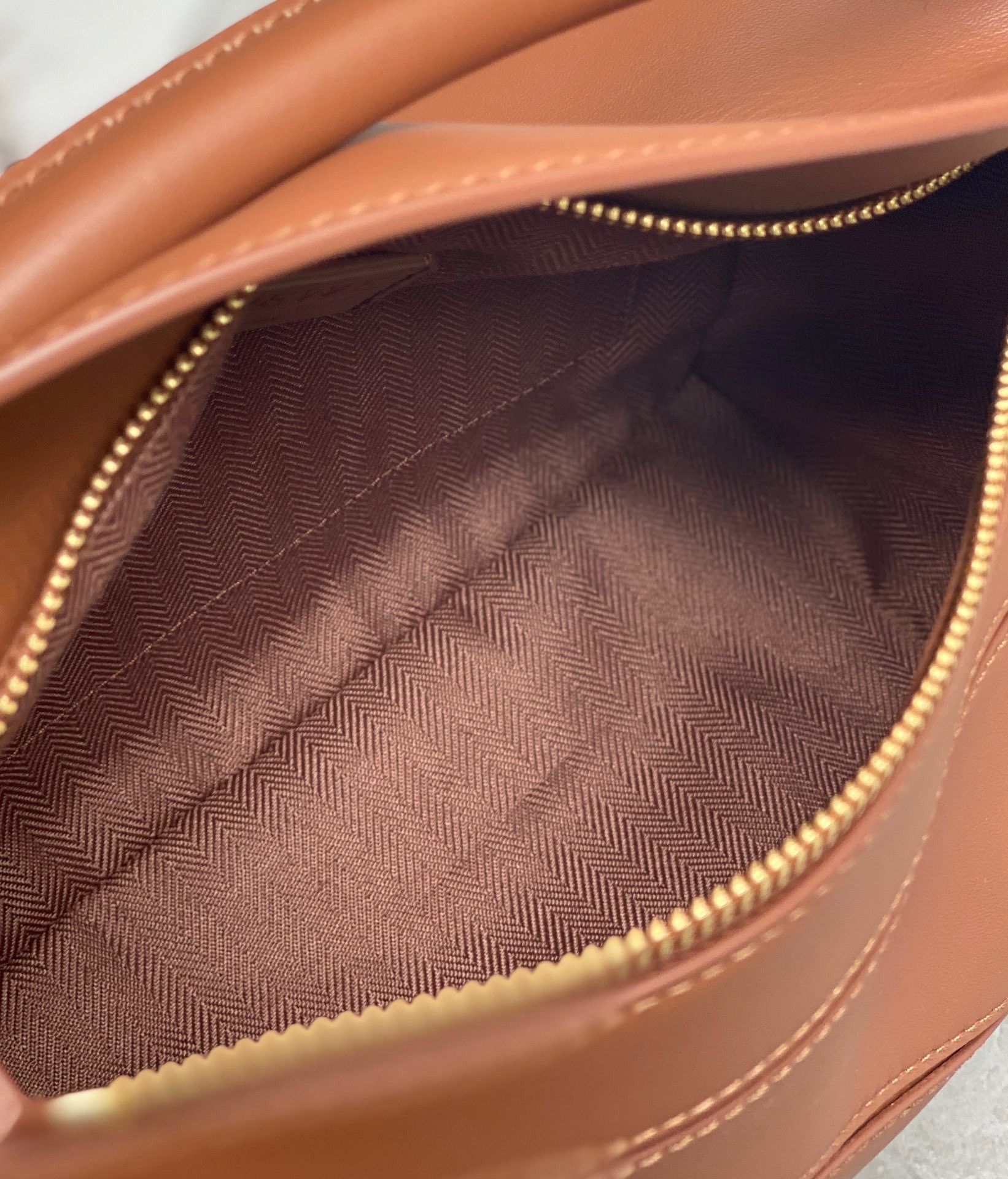 L0ew* puzzle small bag in brown satin calfskin