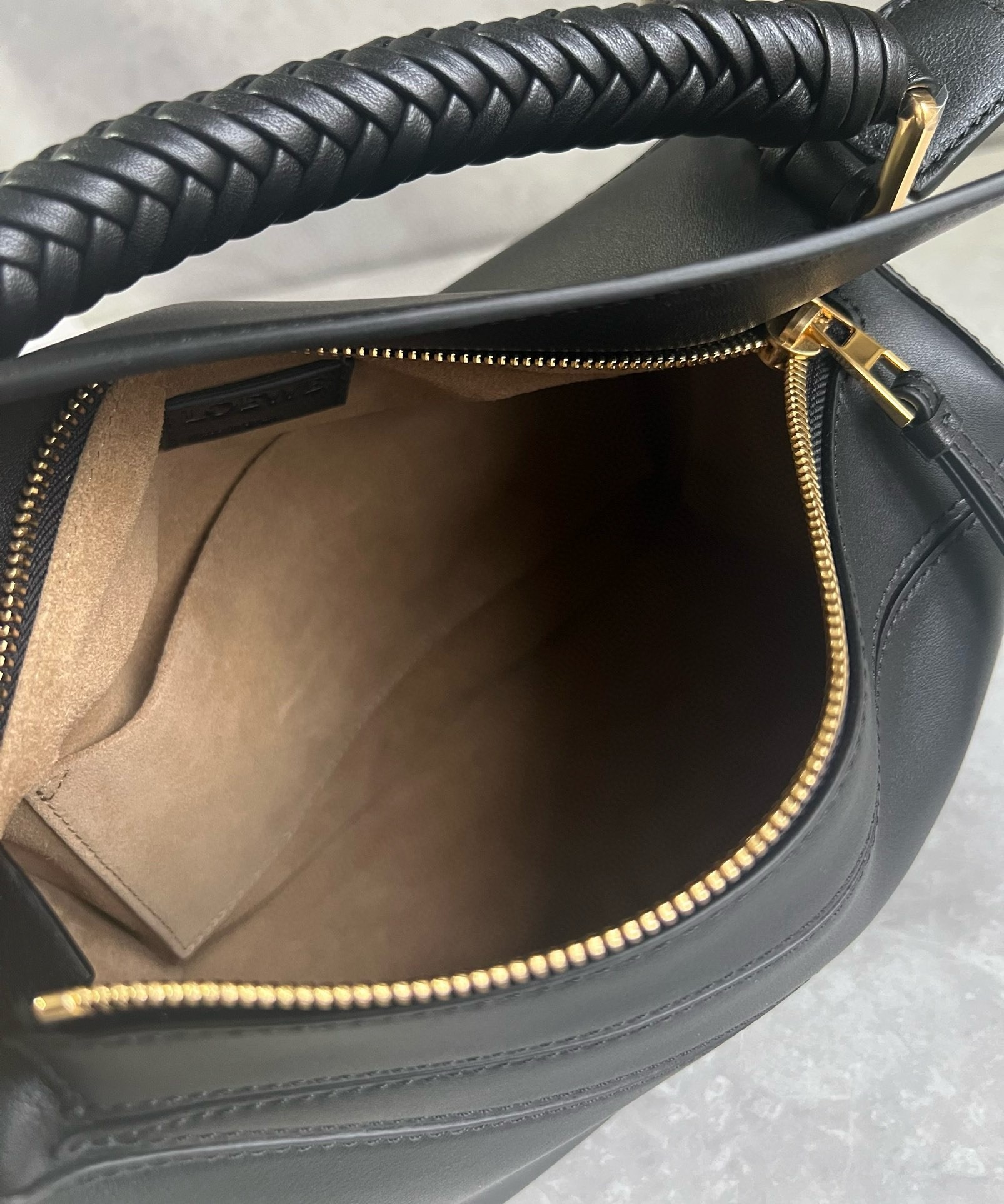 L0ew* puzzle small bag in black calfskin with woven handle