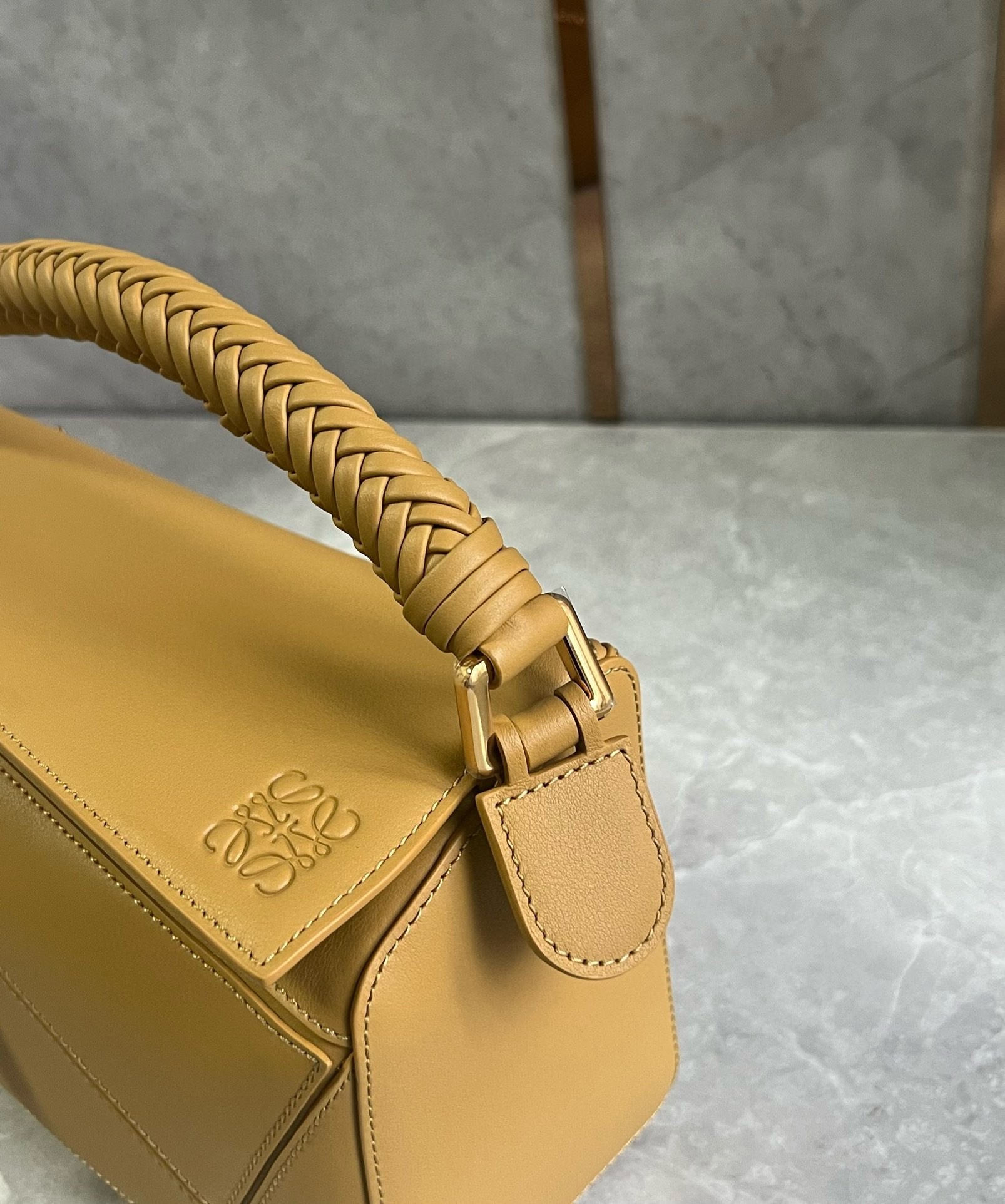 L0ew* puzzle small bag in sahara calfskin with woven handle