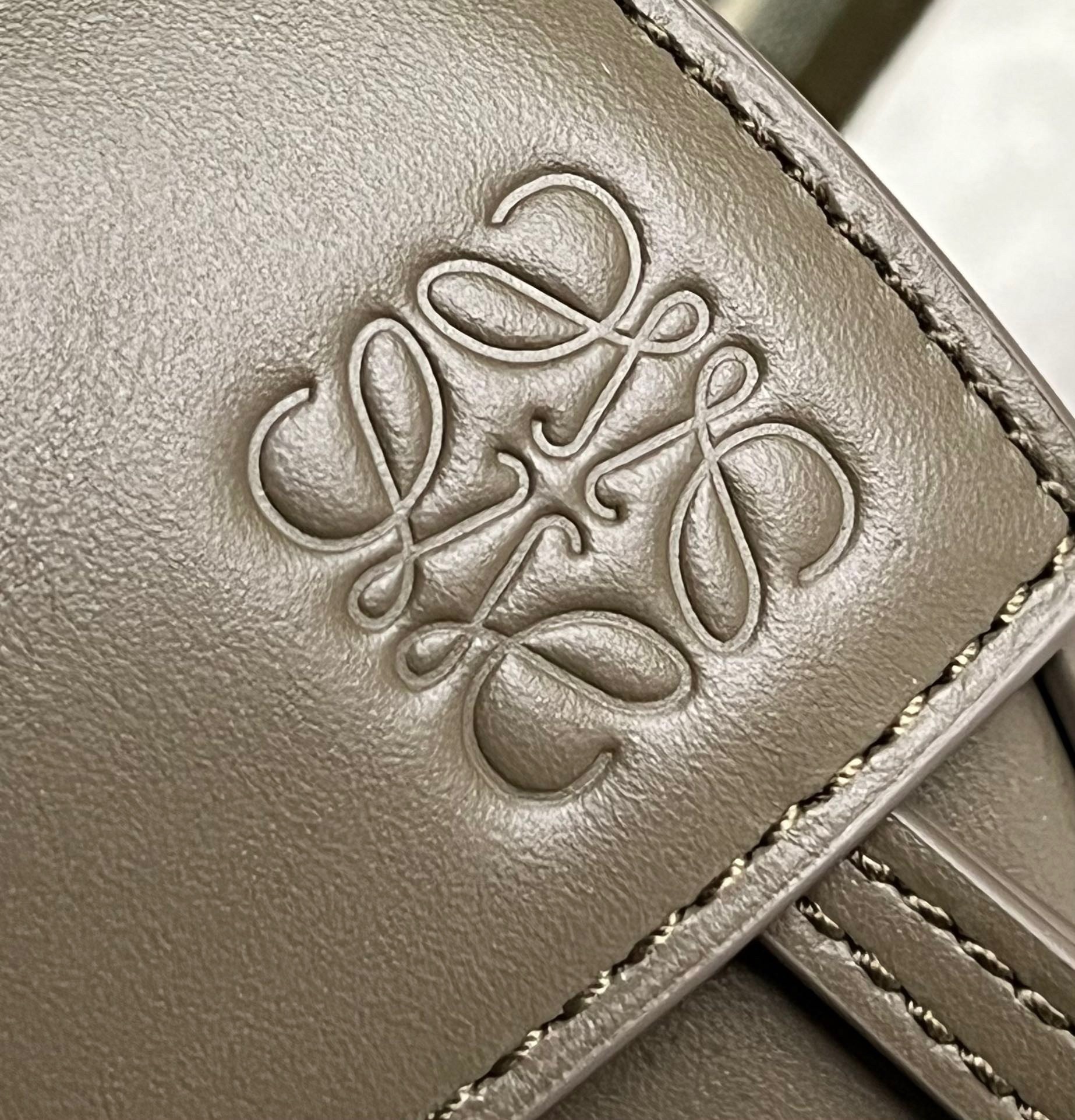 L0ew* puzzle edge small bag in khaki green satin calfskin