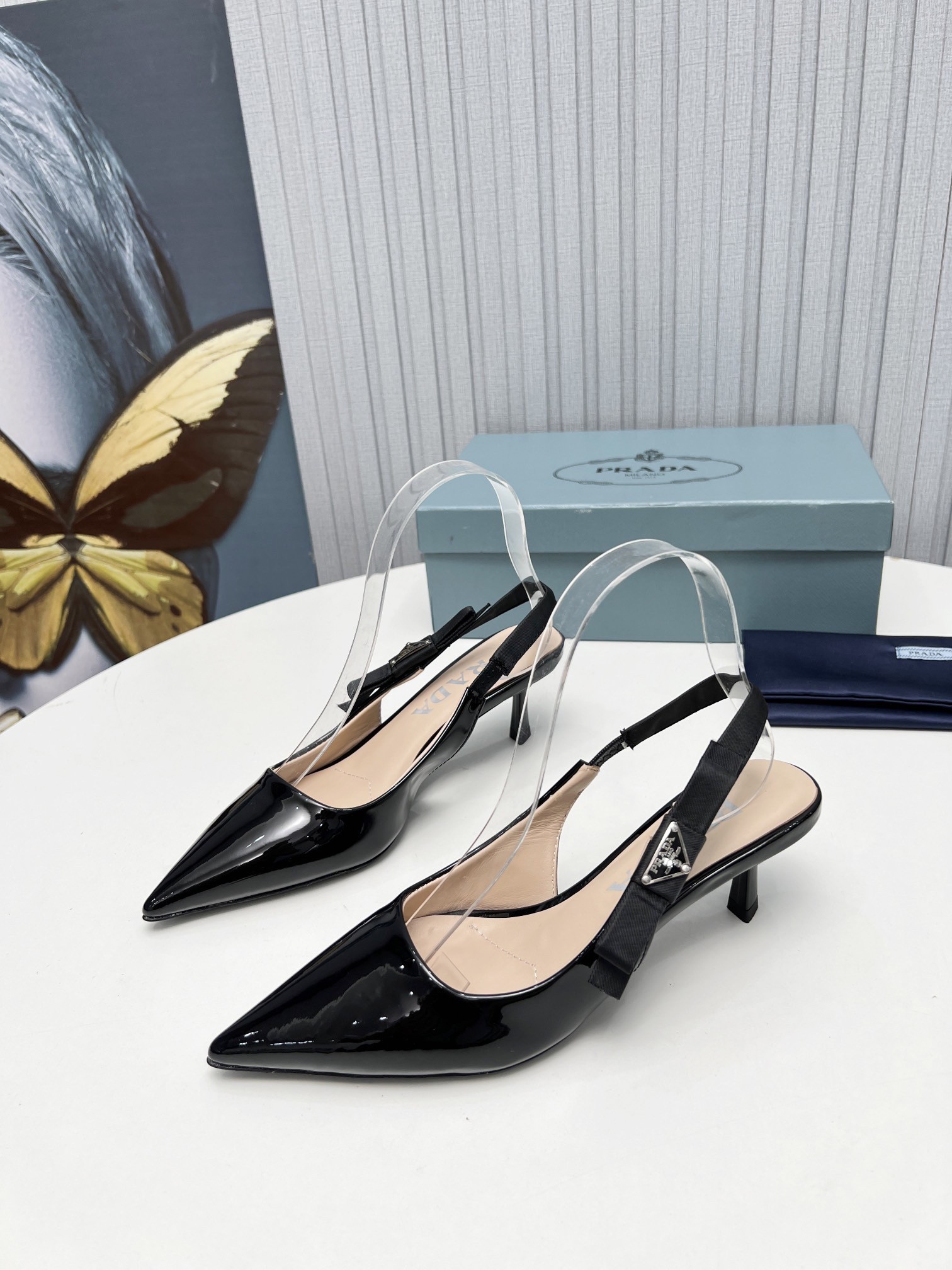Pra*a slingbacks pumps 45mm in black patent leather