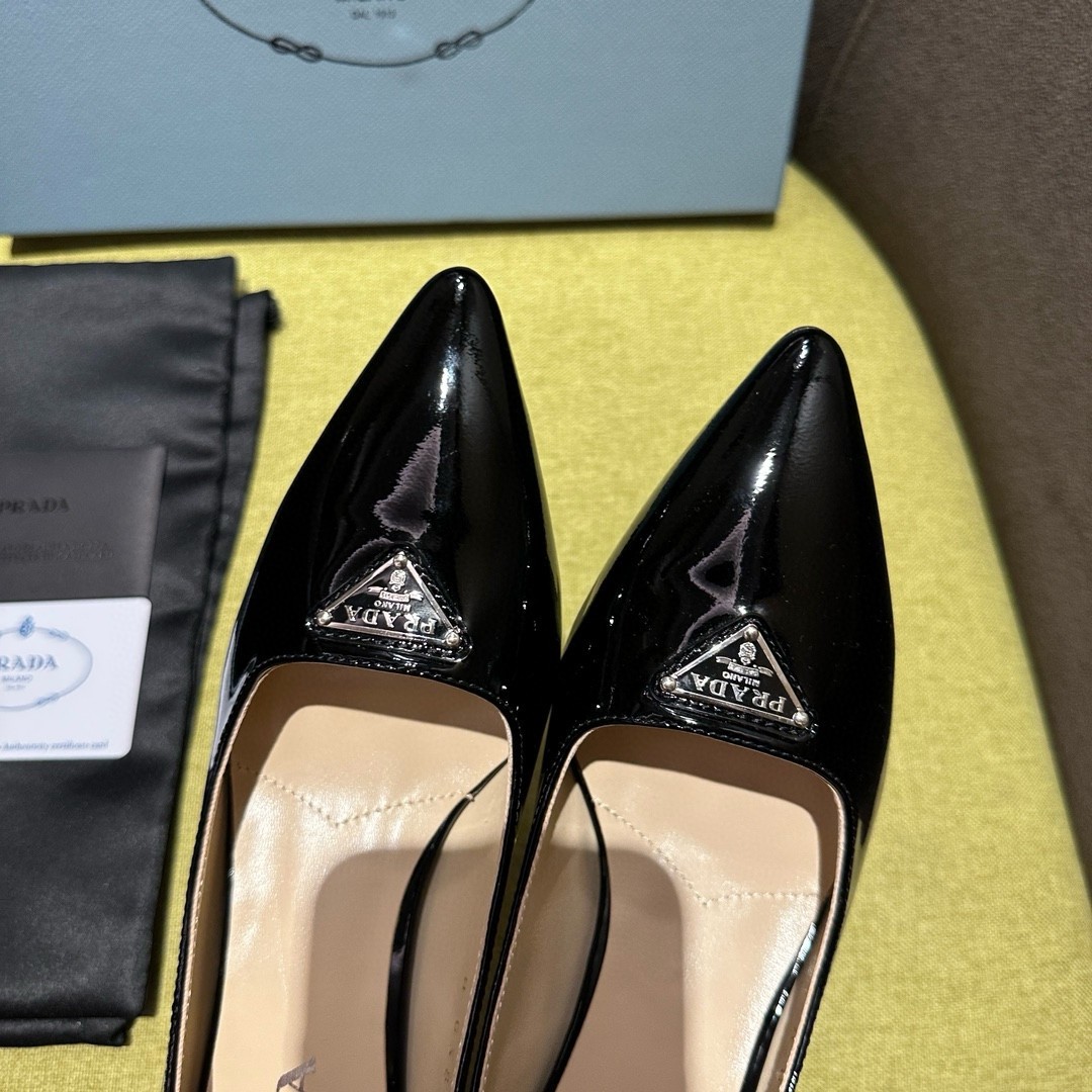 Pra*a pumps 55mm in black patent leather