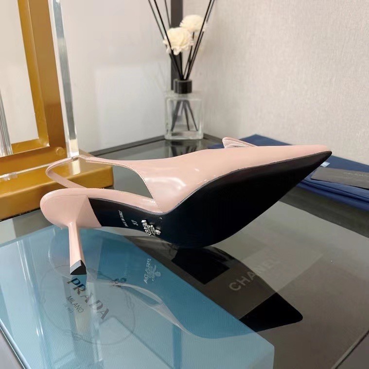 Pra*a slingback pumps 75mm in powder brushed leather