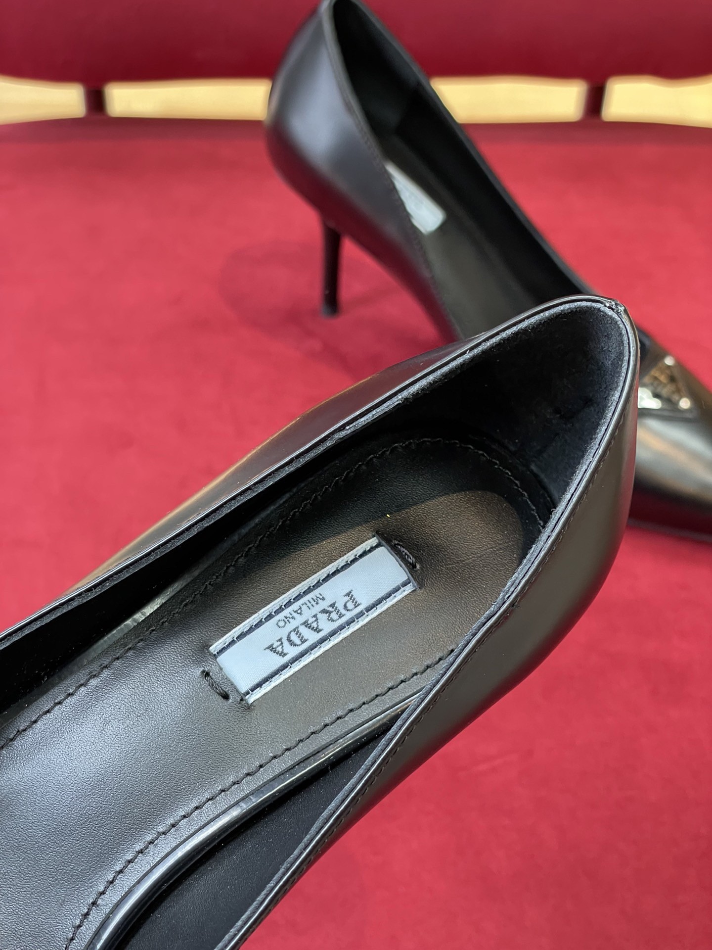 Pra*a pumps 85mm in black brushed leather