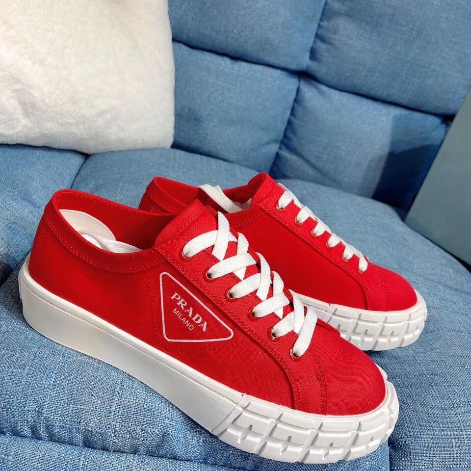 Pra*a red gabardine fabric sneakers