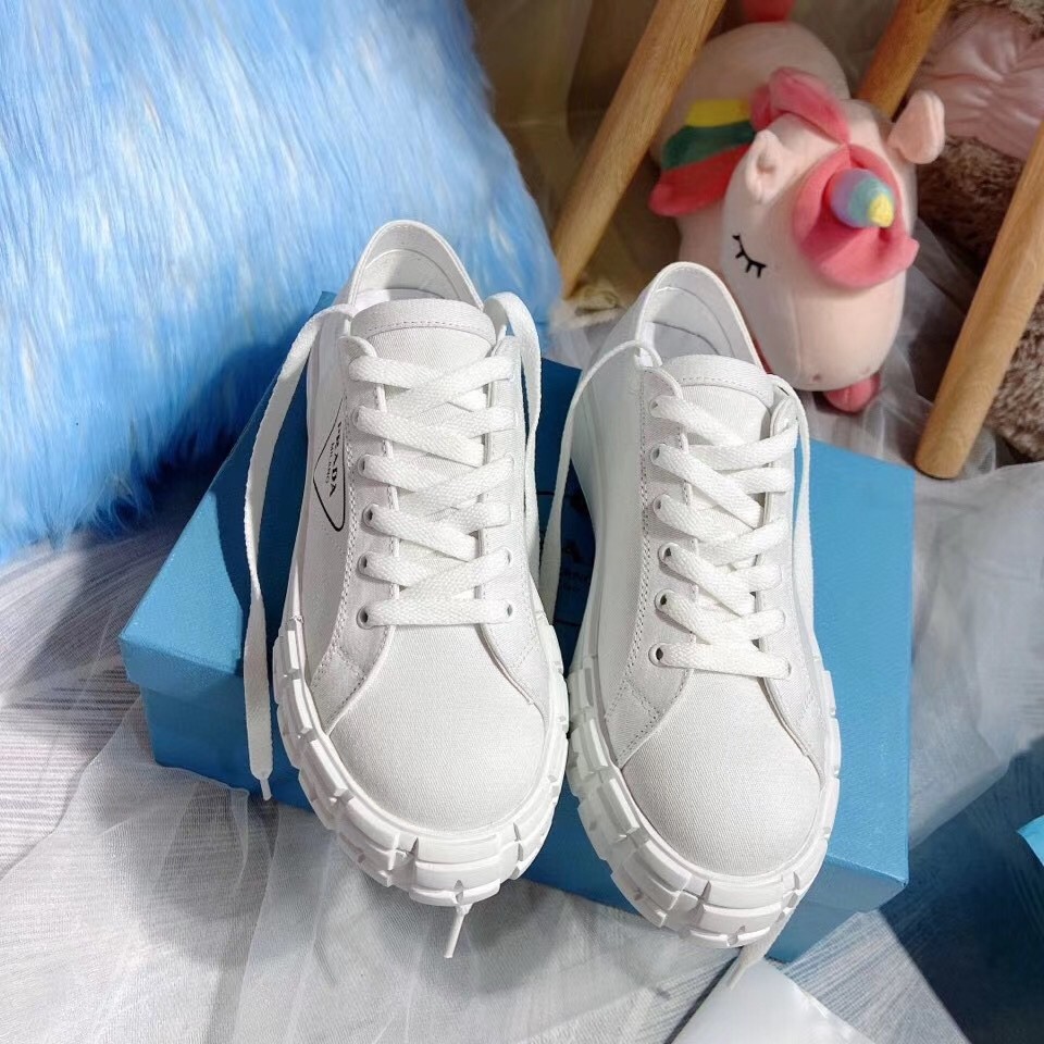 Pra*a white gabardine fabric sneakers