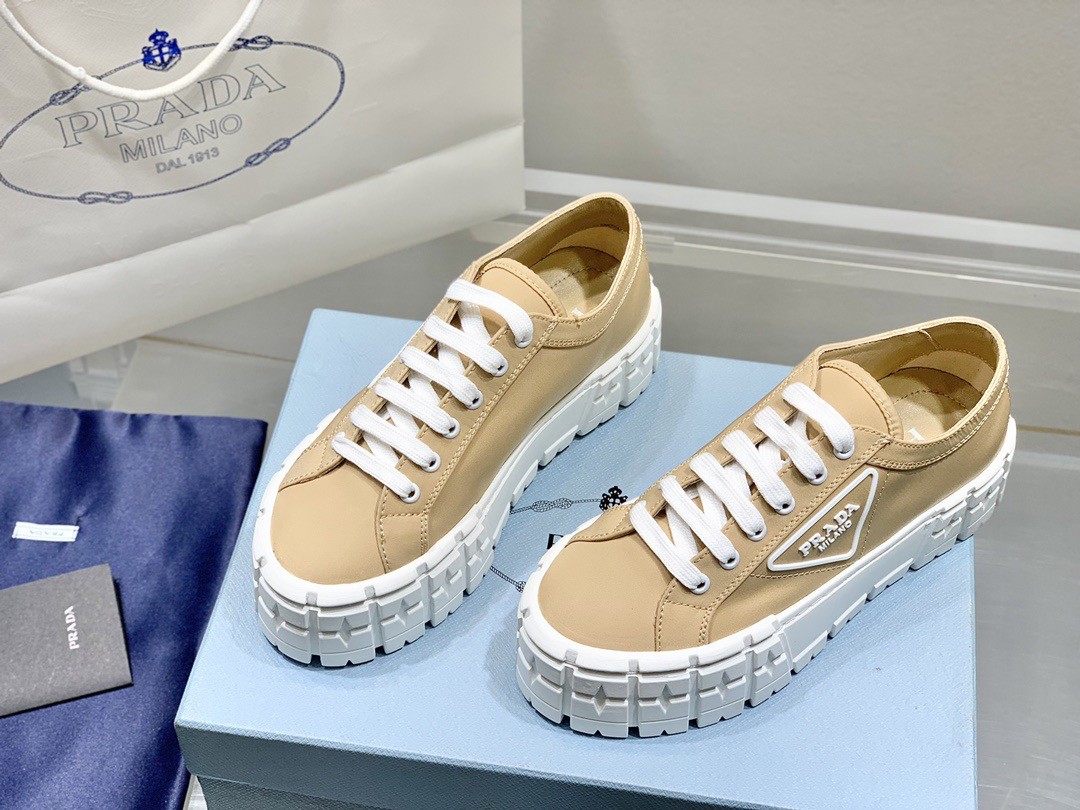 Pra*a double wheel sneakers in beige nylon gabardine