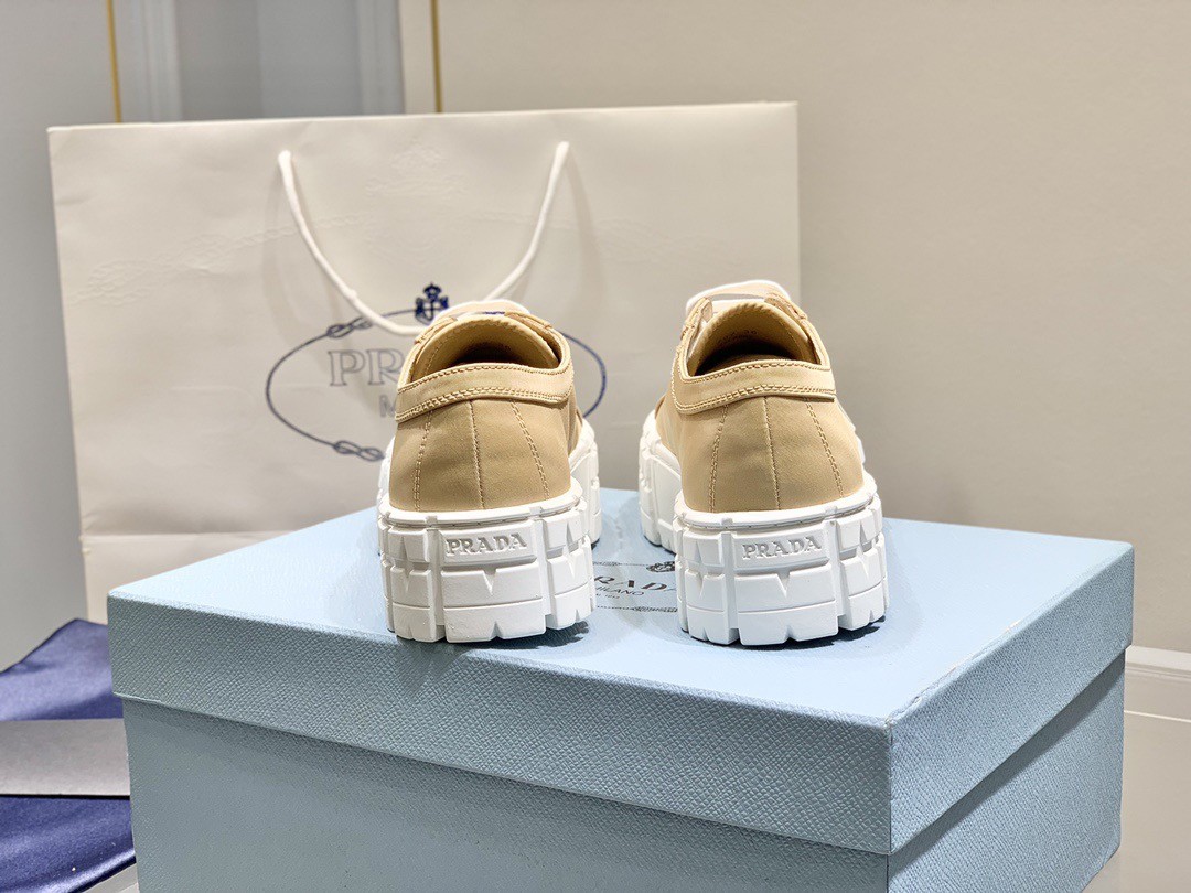 Pra*a double wheel sneakers in beige nylon gabardine