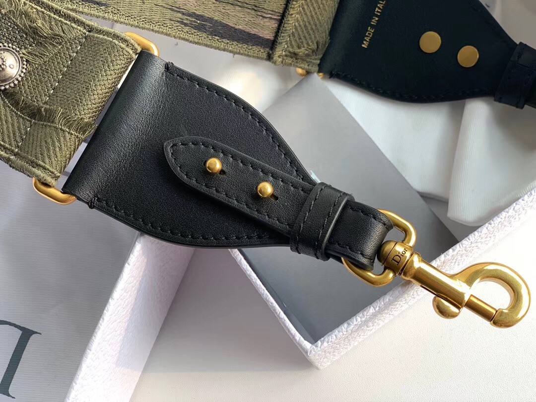 D*or shoulder strap in green camouflage embroidered canvas