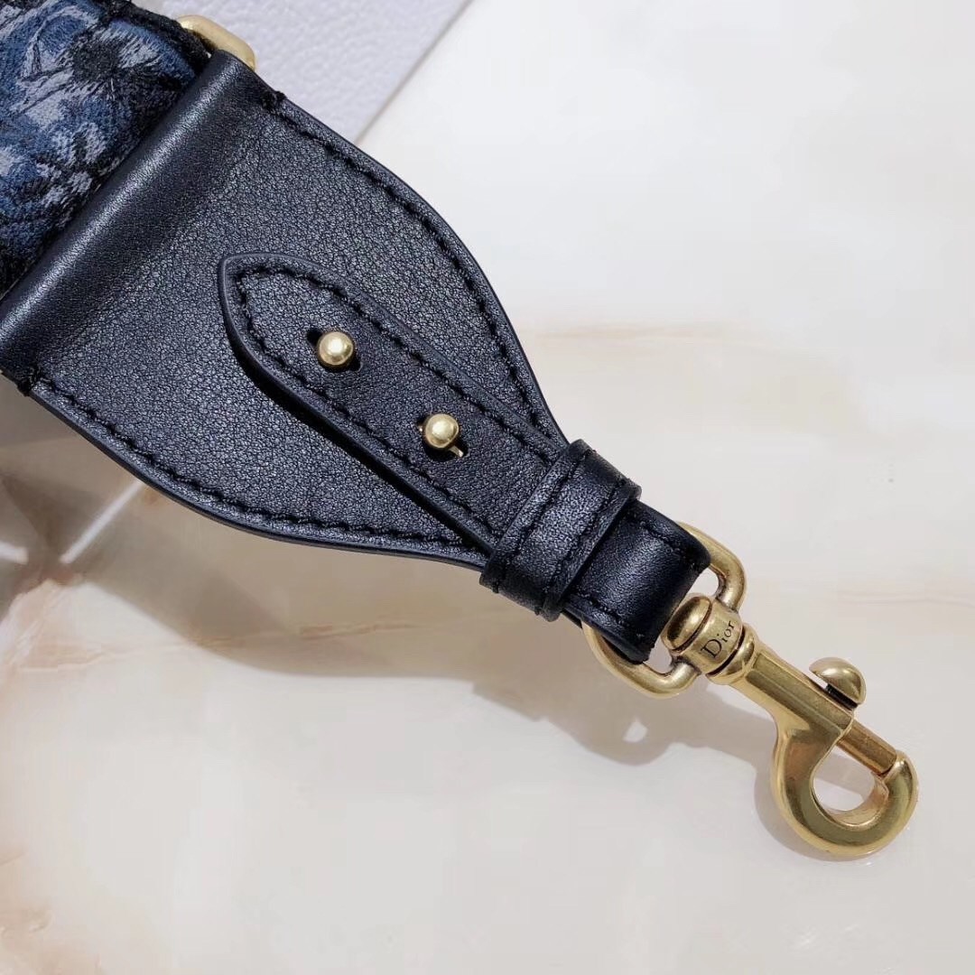 D*or blue kaleiD*orscopic shoulder strap