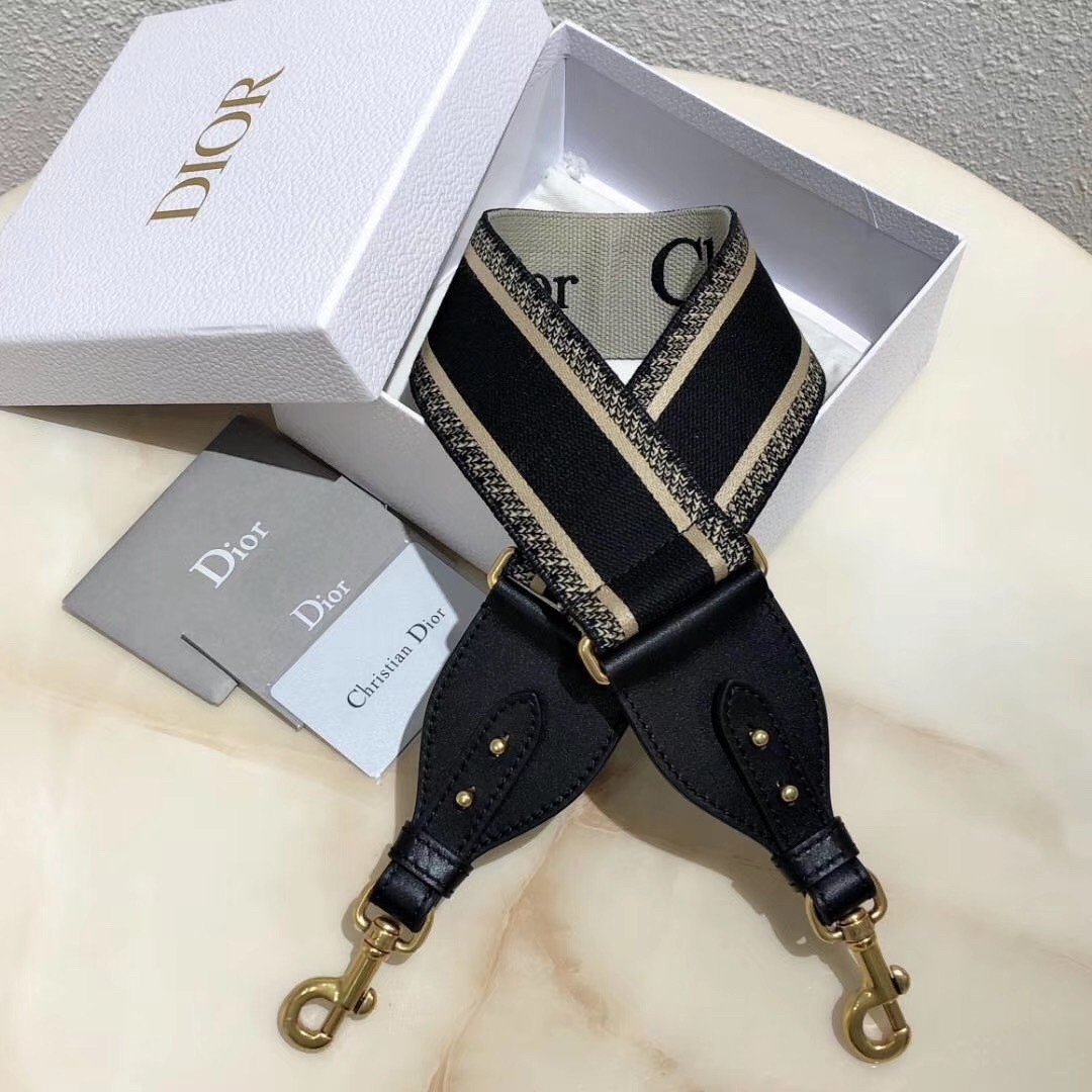 D*or black ch**an D*or shoulder strap