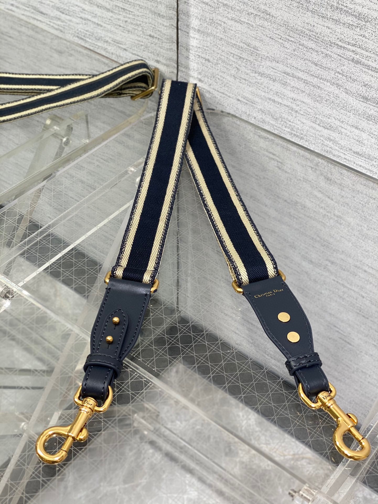 D*or adjustable shoulder strap with ring in blue embroidery canvas
