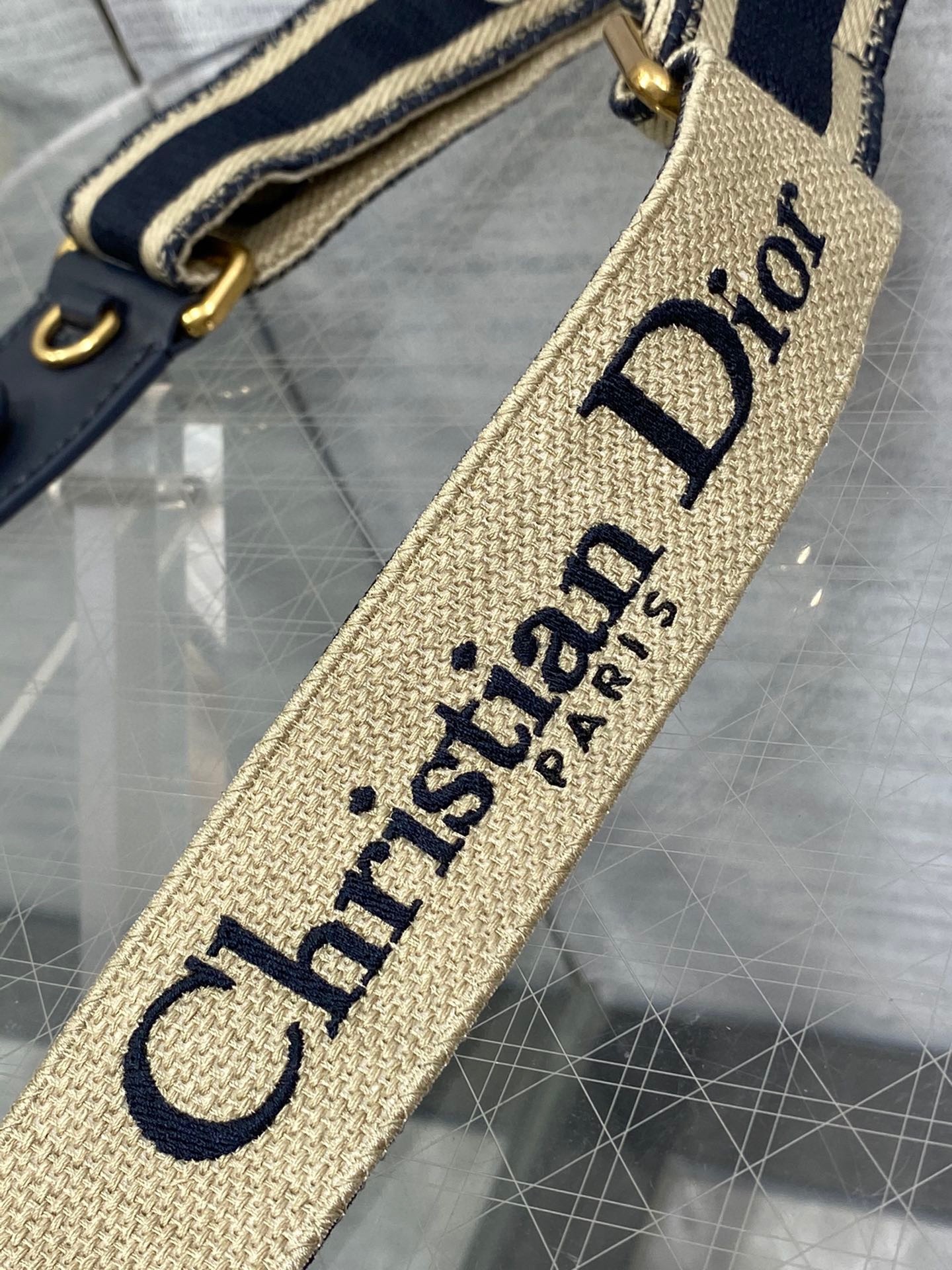 D*or adjustable shoulder strap with ring in blue embroidery canvas