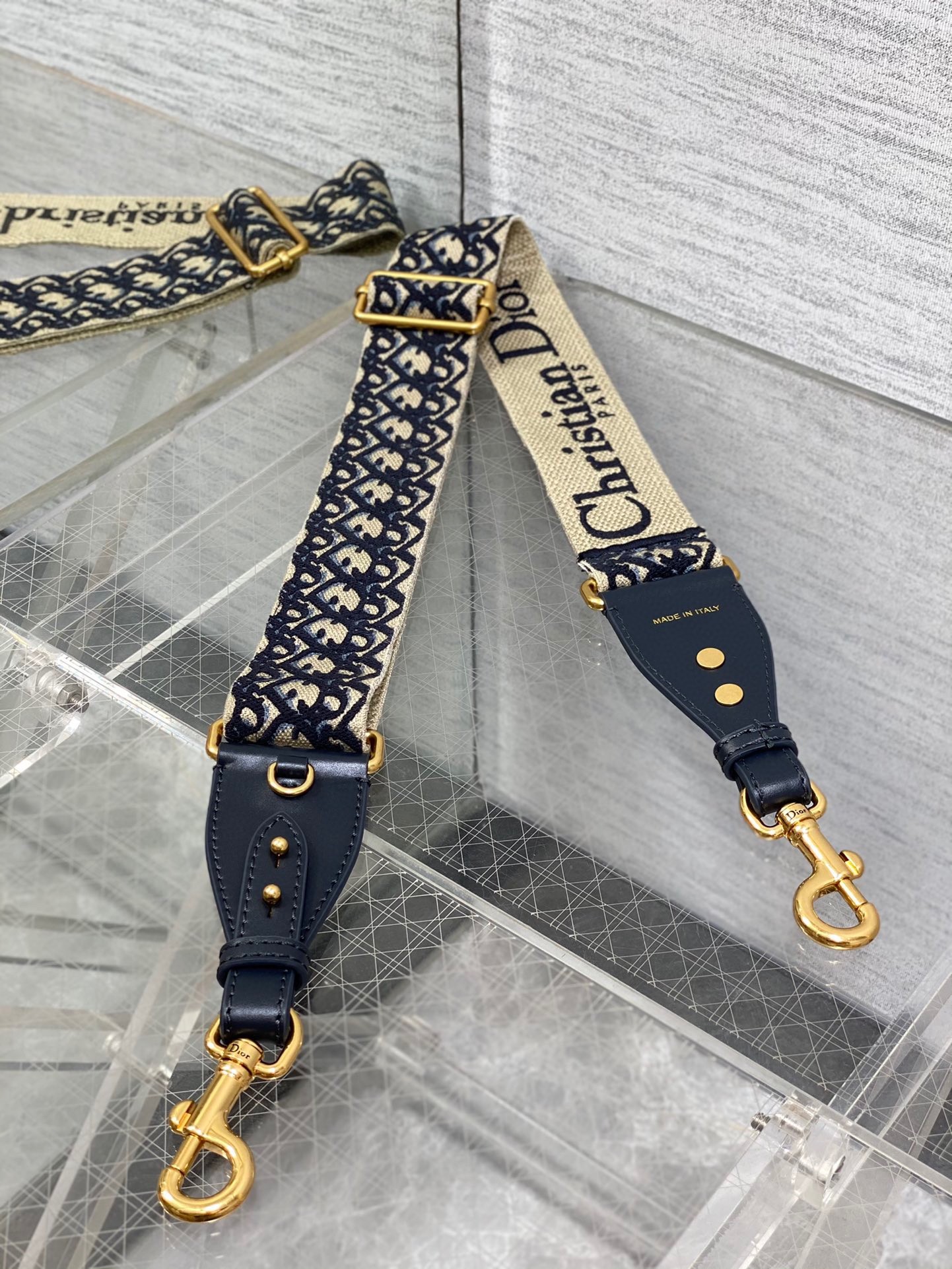 D*or adjustable shoulder strap with ring in blue oblique embroidery