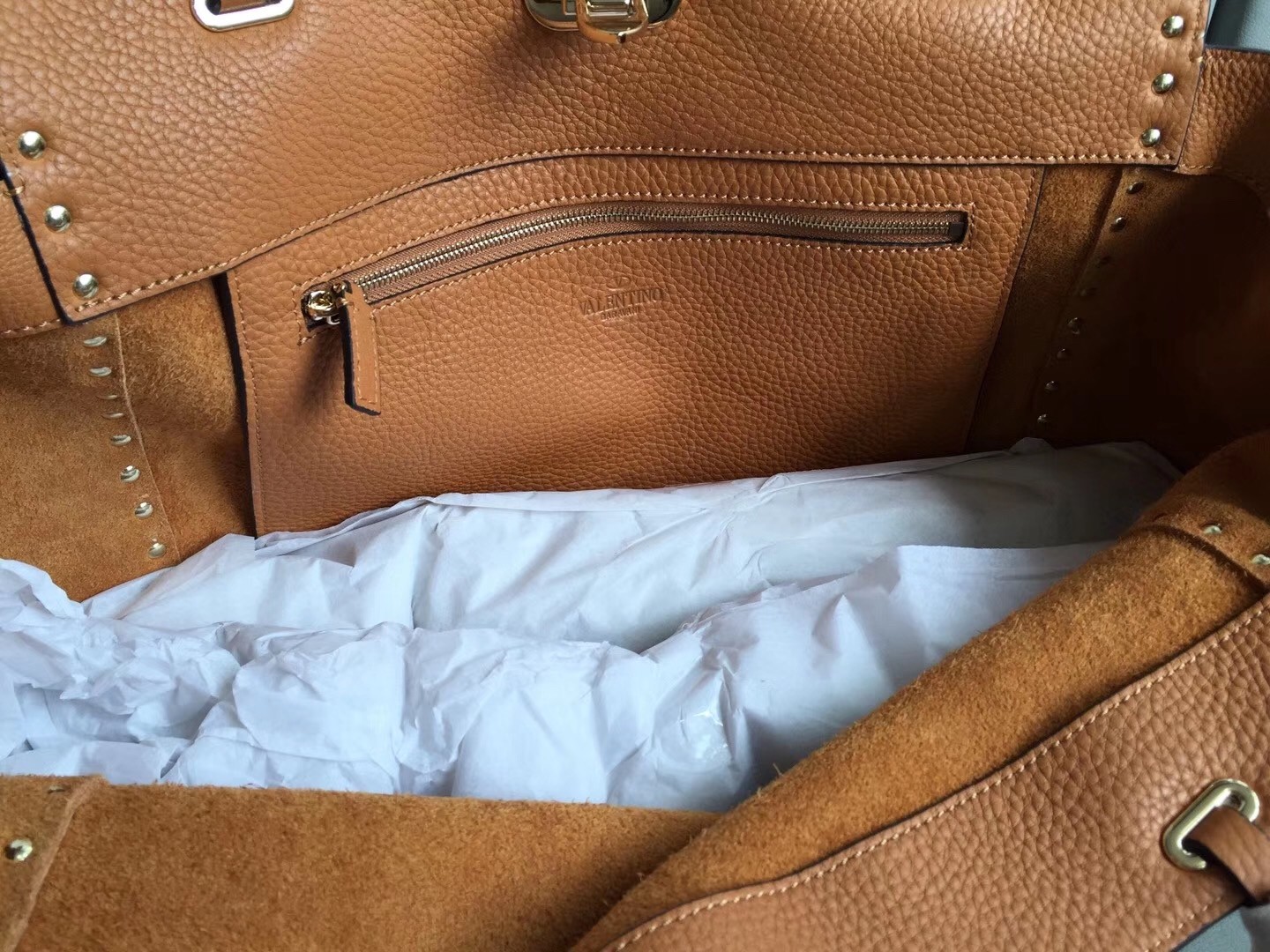 Valentino Medium Rockstud Tote Bag In Brown Grainy Calfskin