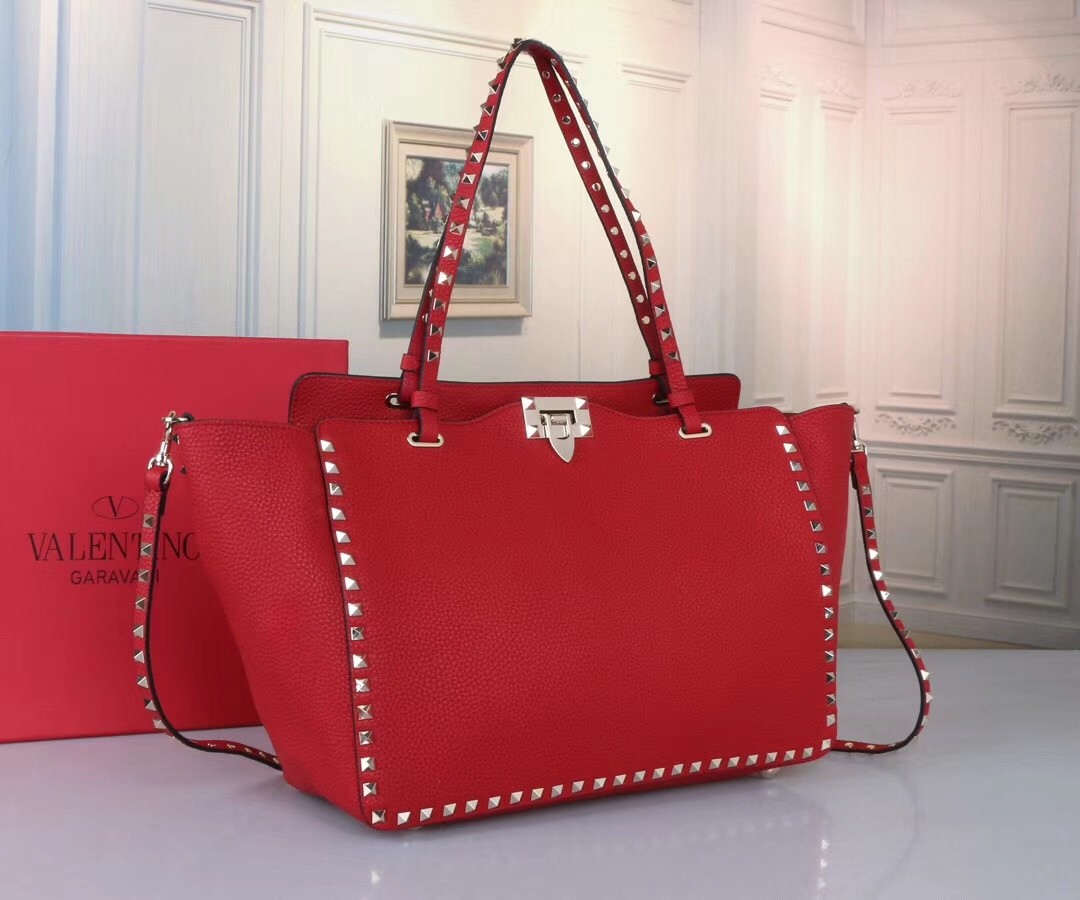 Valentino Medium Rockstud Tote In Red Grain Calfskin