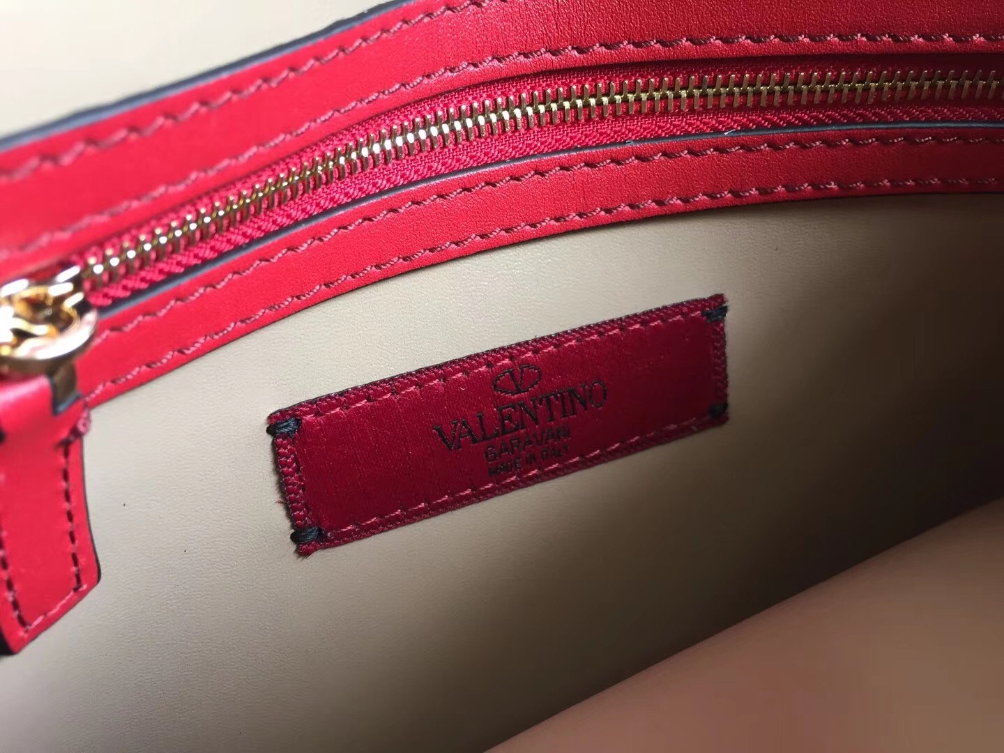Valentino Rockstud Medium Clutch In Red Calfskin
