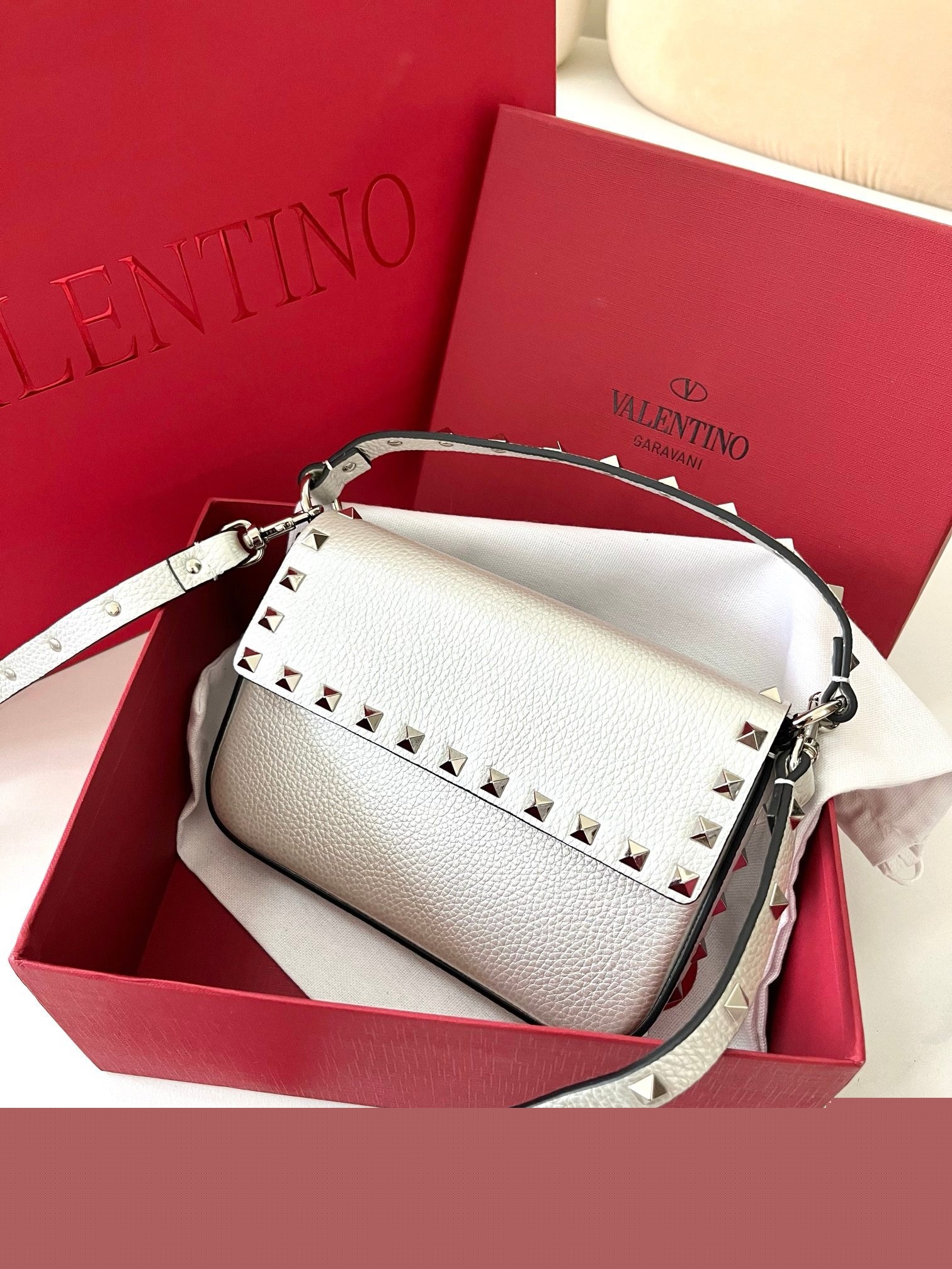 Valentino Rockstud Pouch Bag in White Grained Leather