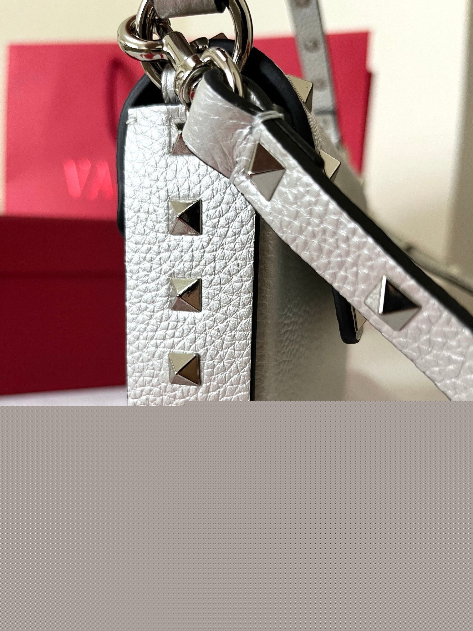 Valentino Rockstud Pouch Bag in White Grained Leather