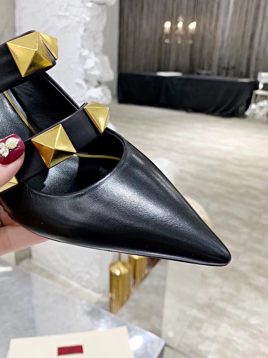 Valentino Roman Stud Mules 65mm In Black Calfskin