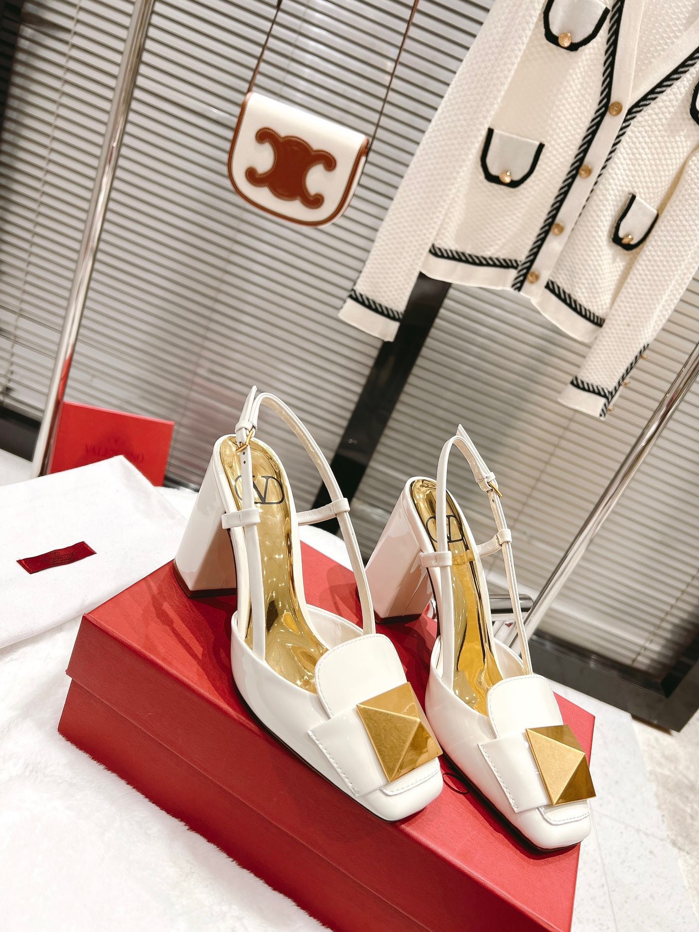 Valentino One Stud Slingback Pumps 100mm In White Patent Calfskin