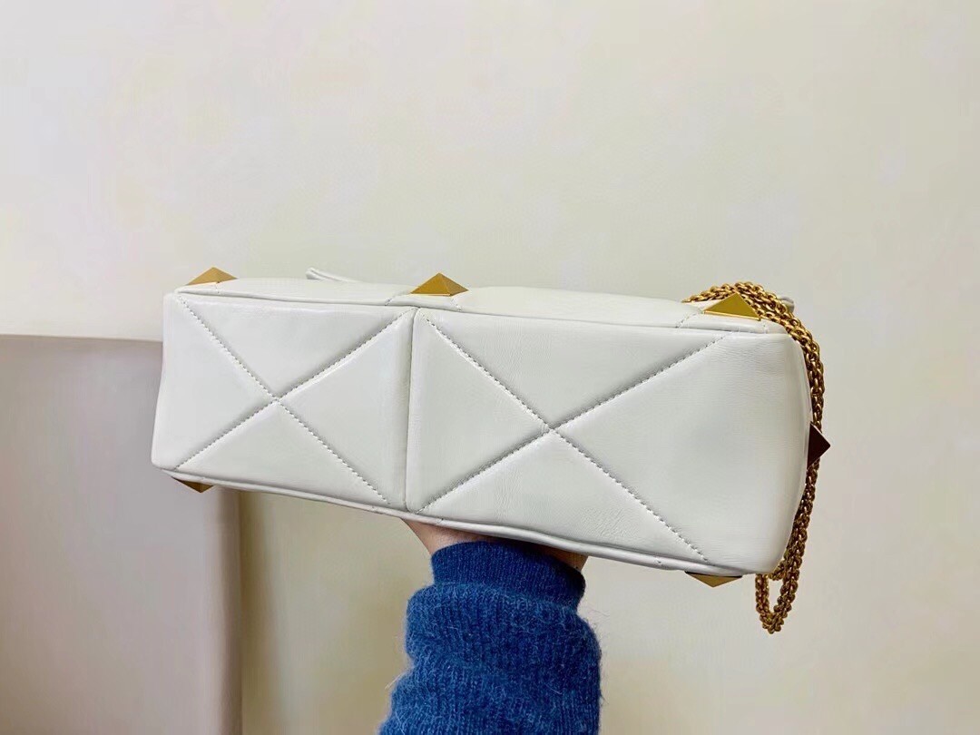 Valentino Roman Stud Chain Bag In Ivory Lambskin