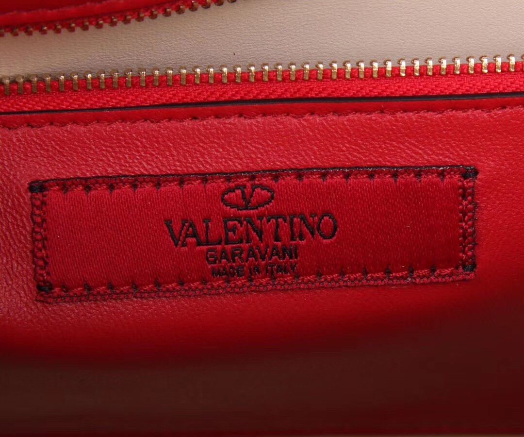Valentino White Large Free Rockstud Spike Chain Bag
