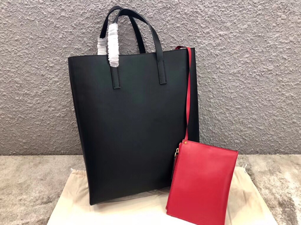 Valentino Garavani Black Large N/S Vring Shopper Bag