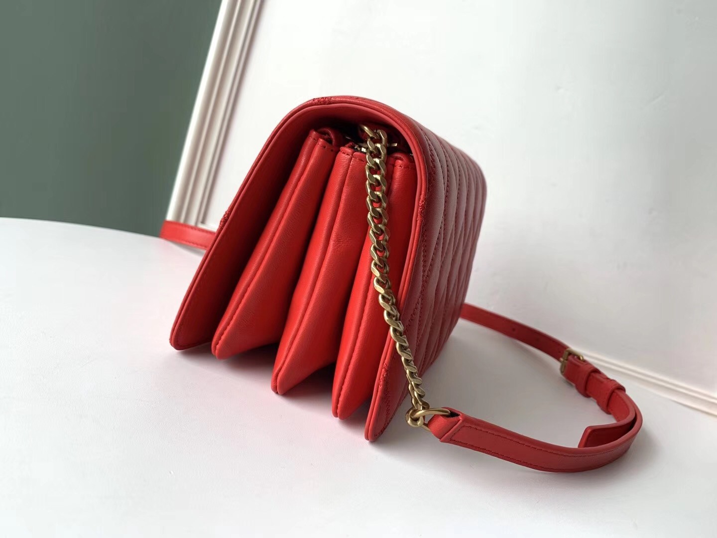 Sa**t Lau*nt angie chain bag in red diamond lambskin
